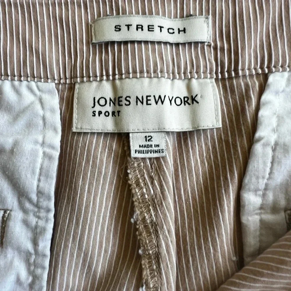 Jones New York Sport/Stretch capri pants - Picture 3 of 6